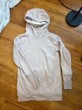 Fabletics women’s small oversized Light pink lo Hoodie - Casual Pullover cozy